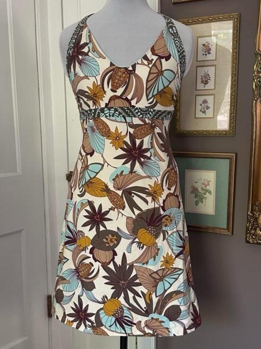Patagonia halter fitted cotton mini-dress with exotic colorful foliage pattern